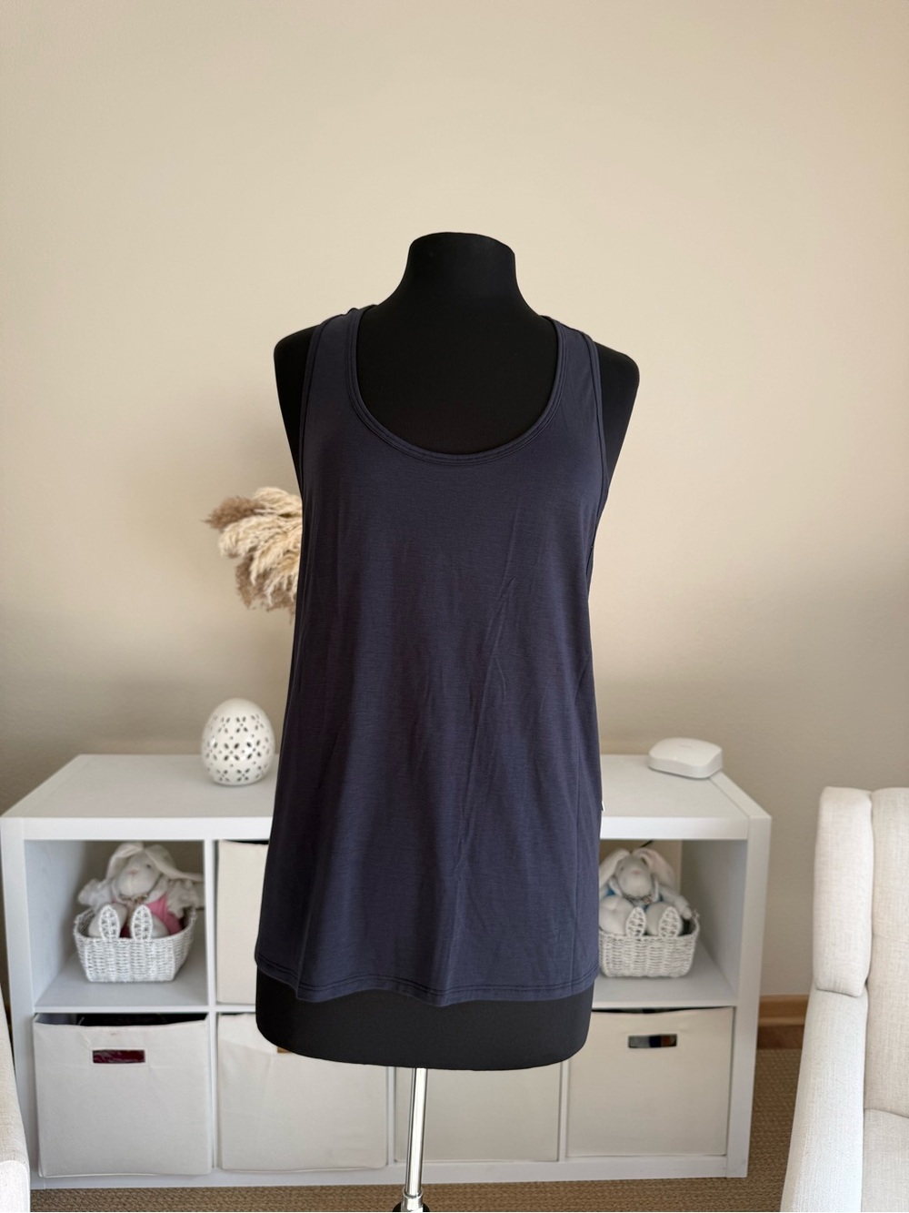 Athleta Women's Scoop Neck Tank Top - Black- Size M
